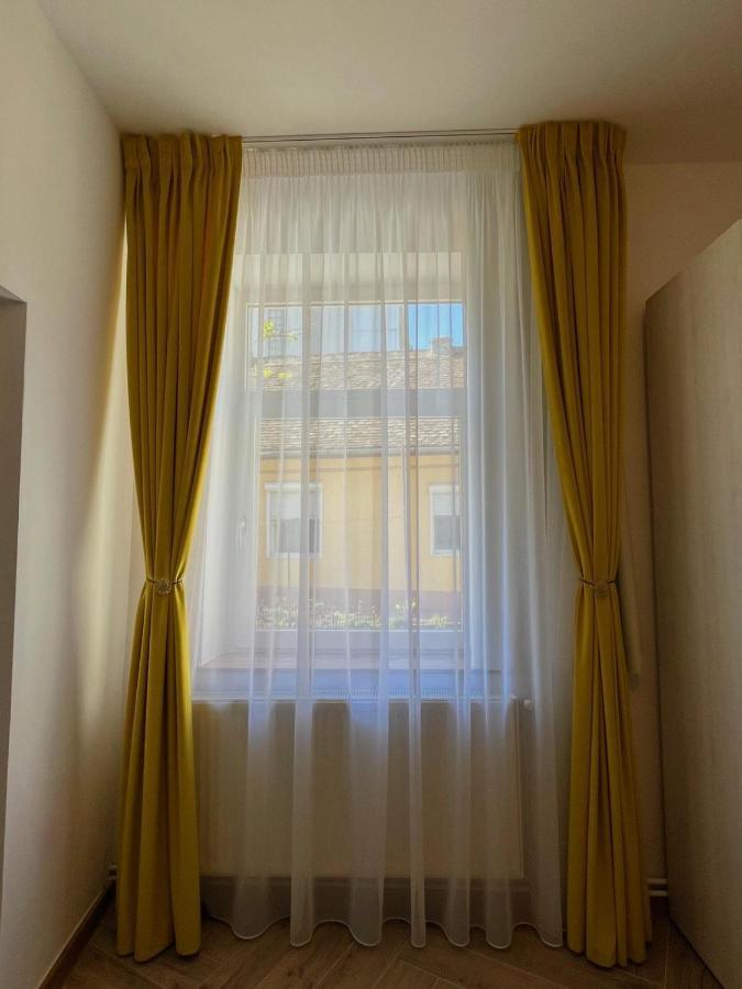 Inna Apart Sibiu Esterno foto